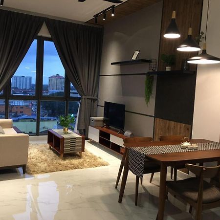 Cmk Troika Apartmen#Free Netflix Kota Bharu Esterno foto