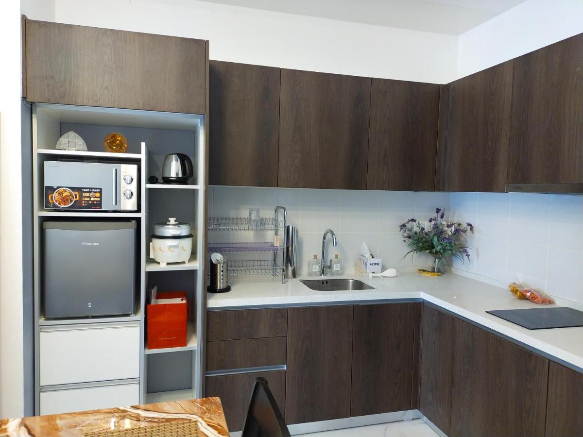 Cmk Troika Apartmen#Free Netflix Kota Bharu Esterno foto