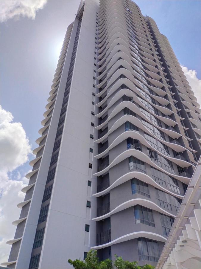 Cmk Troika Apartmen#Free Netflix Kota Bharu Esterno foto