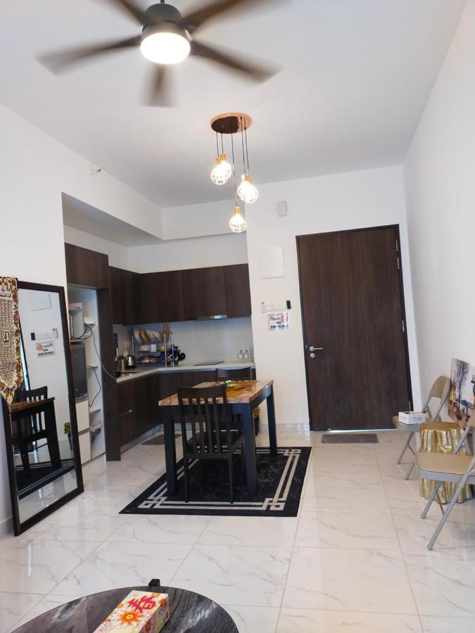 Cmk Troika Apartmen#Free Netflix Kota Bharu Esterno foto