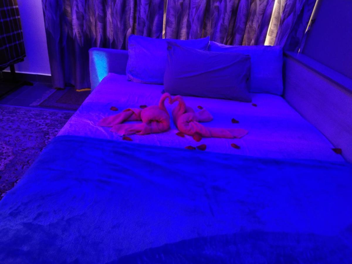 Cmk Troika Apartmen#Free Netflix Kota Bharu Esterno foto