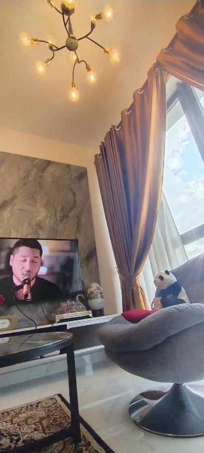 Cmk Troika Apartmen#Free Netflix Kota Bharu Esterno foto