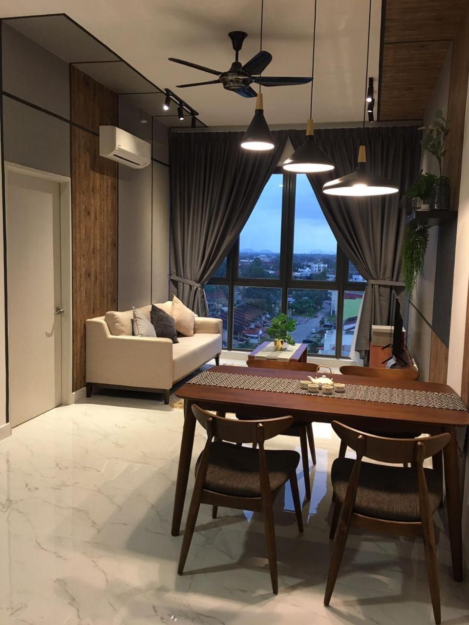 Cmk Troika Apartmen#Free Netflix Kota Bharu Esterno foto